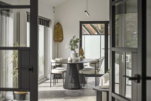 dining area- click for photo gallery